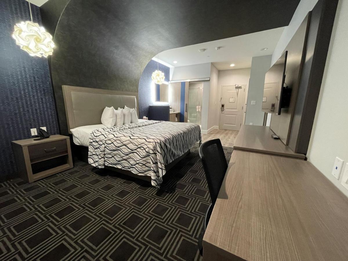 Palace Inn Blue Houston East Beltway 8 Экстерьер фото