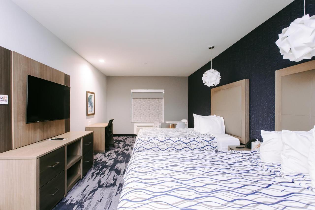 Palace Inn Blue Houston East Beltway 8 Экстерьер фото